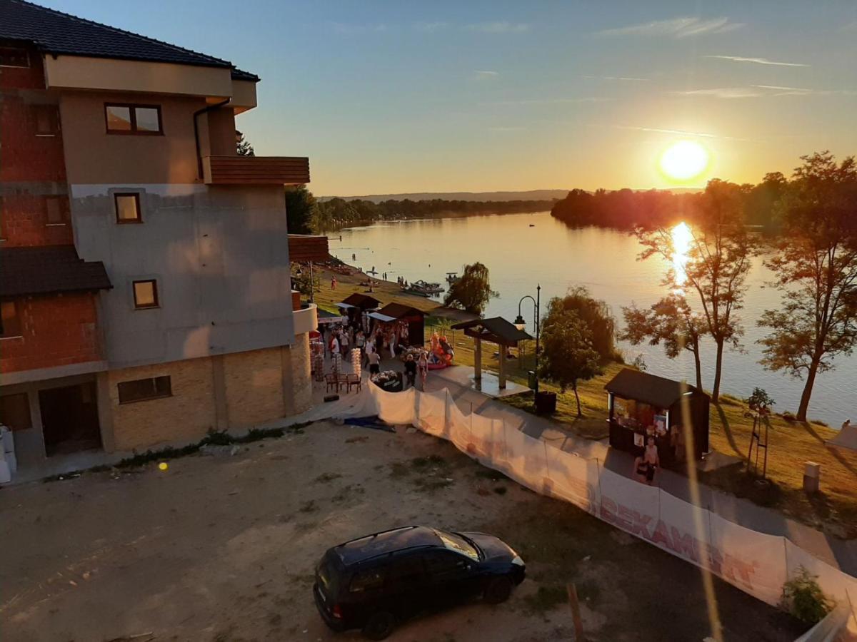 Apartmani K&V Veliko Gradište Dış mekan fotoğraf